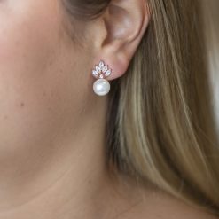 Felicia|Rose gold pearl earrings