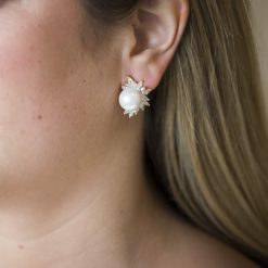 Sloance – Pearl and cubic zirconia stud earrings