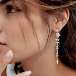 Julieta-Delicate Drop Earrings