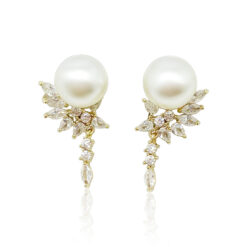 Kay- Gold stud pearl earrings
