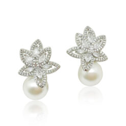 Hayden – Pearl diamond earrings