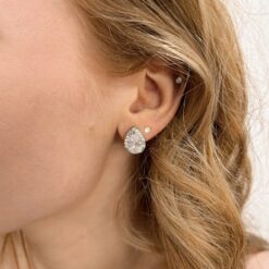 Cynthia – Simple Elegant Stud Earrings