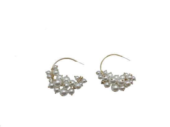 Modern Bridal Pearl Hoop earring