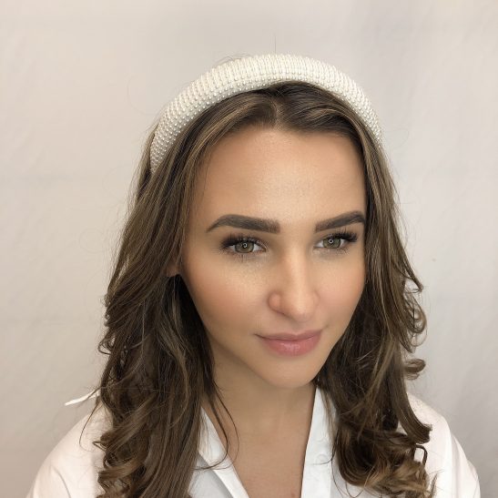 We adore this modern take on the classic pearl headband. Popular with both brides and race goers, it looks amazing set amongst soft loose waves, or wear it with hair up for a timeless look.