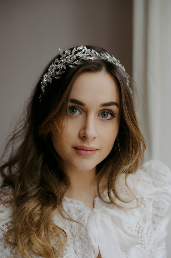It’s hard not to love this eye catching bridal headpiece filled with diamante crystals on a silver metal base. This piece will sparkle as you move attracting compliments from all who see it. It can be worn in many hair styles, but our brides tend to prefer it tucked into the side of a messy up, or behind the ear with hair out. Double it up to add real WOW factor to your day, the crystals shine brightly in this stunning hair piece, accented off the rhodium silver base and modern spray design.