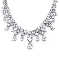 Daney-crystal necklace