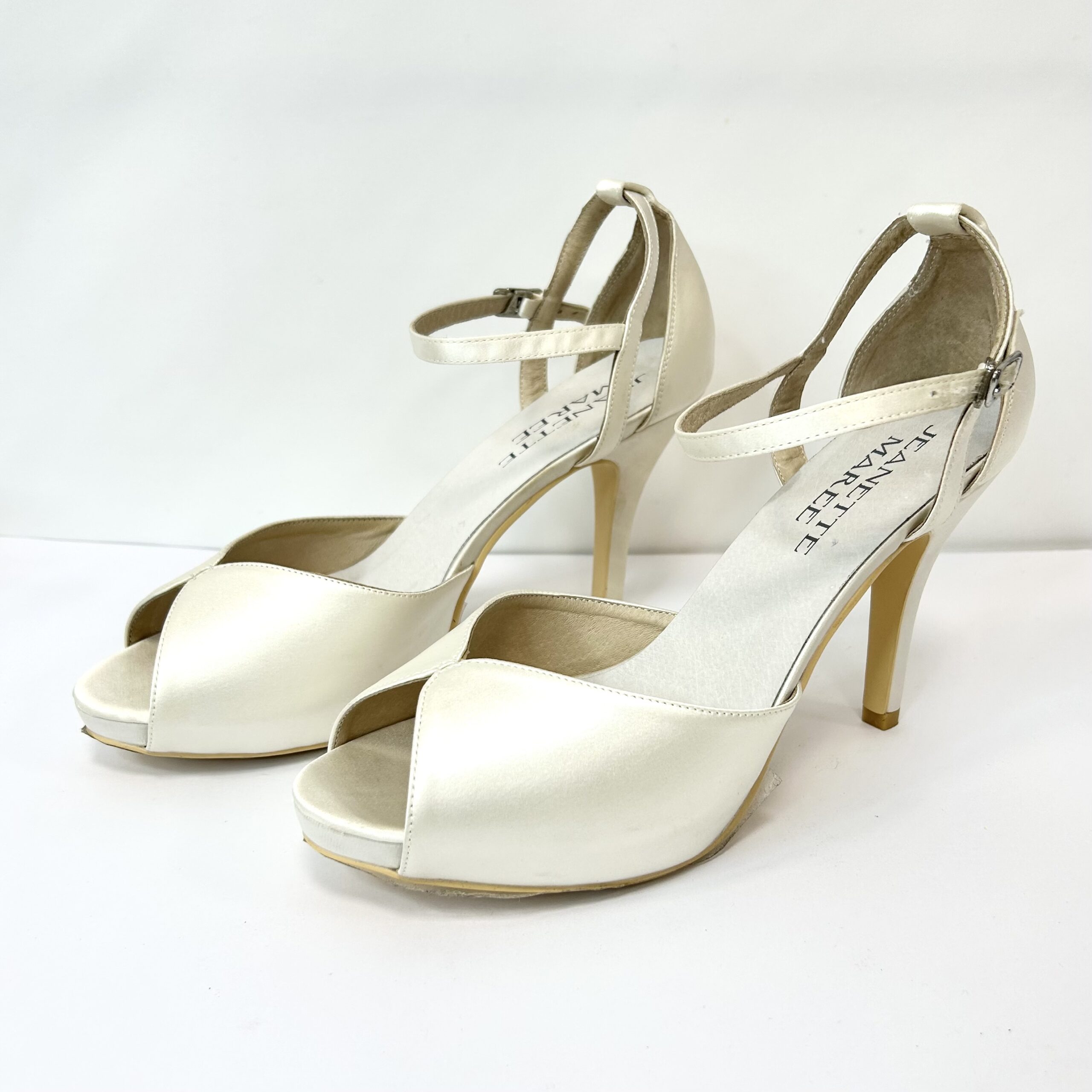 Yvonne I Jeanette Maree|ivory satin wedding shoes|yvonne sale I Jeanette Maree